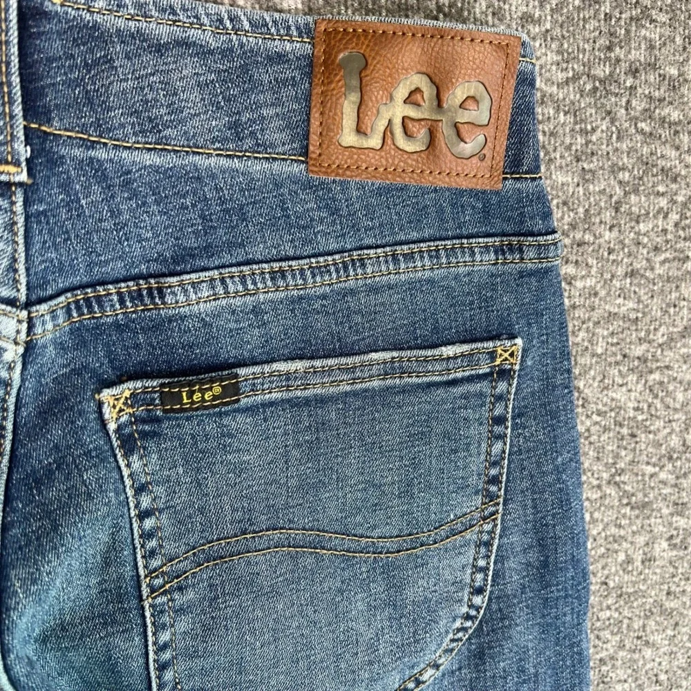 Lee Jeans Mens 28x28 Blue Extreme Motion MVP Straight Tapered Fit Stretch Denim